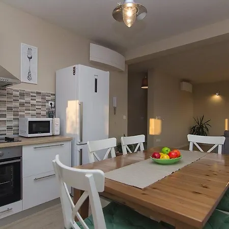 Paolo فيلة ماكارسكا